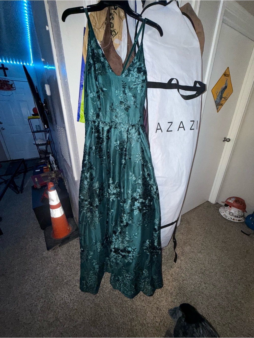 BCX Emerald Green Floral Satin V-Neck Spaghetti Strap Prom Gown